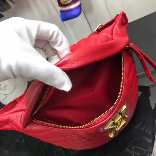 Aaa replica ru LOUIS VUITTON NEW WAVE BUMBAG