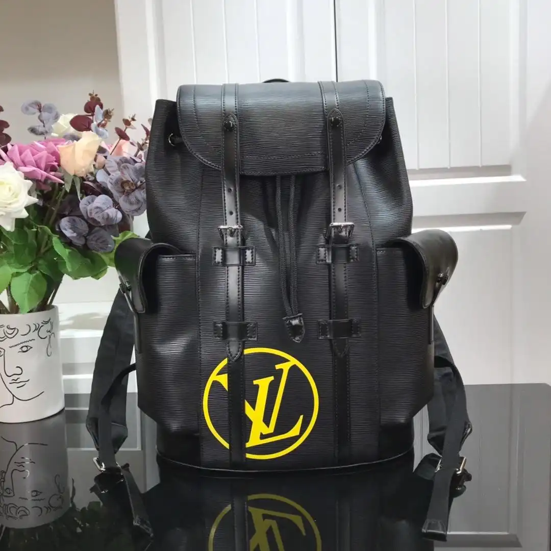 TO LOUIS VUITTON BACKPACK