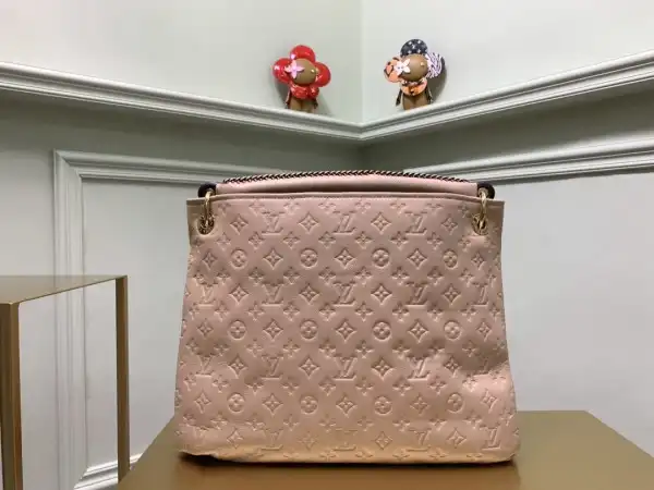 Affordable LOUIS VUITTON ARTSY