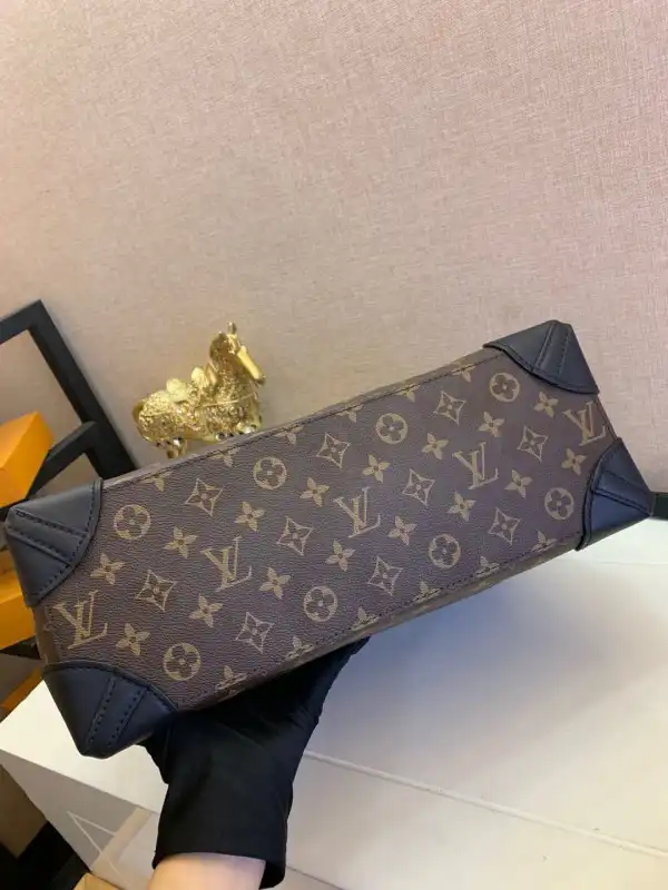 Frstbag ru LOUIS VUITTON STEAMER PM