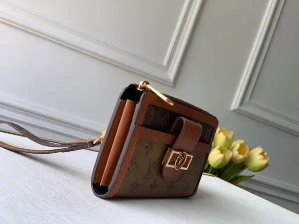 Frstbag ru LOUIS VUITTON DAUPHINE WALLET