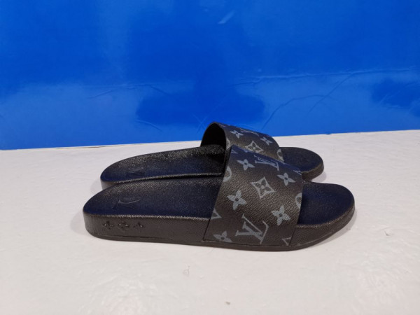 HOT SALE LOUIS VUITTON SLIPPERS