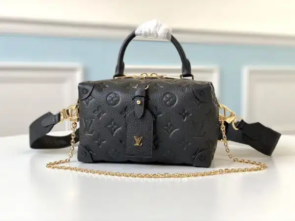 Affordable LOUIS VUITTON PETITE MALLE SOUPLE