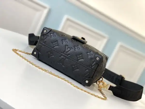 LOUIS VUITTON PETITE MALLE SOUPLE