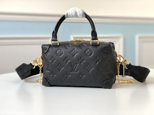 LOUIS VUITTON PETITE MALLE SOUPLE