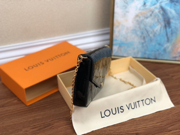 HOT SALE LOUIS VUITTON POCHETTE FÉLICIE