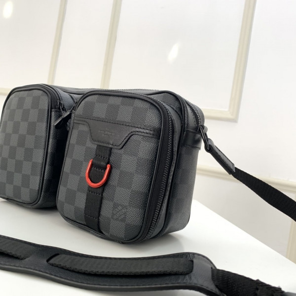 HOT SALE LOUIS VUITTON UTILITY MESSENGER BAG