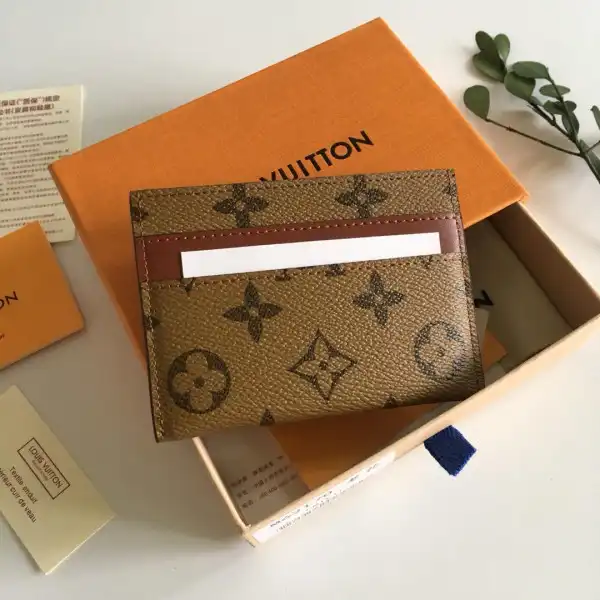 LOUIS VUITTON BANDOULIERE 50DOUBLE CARD HOLDER