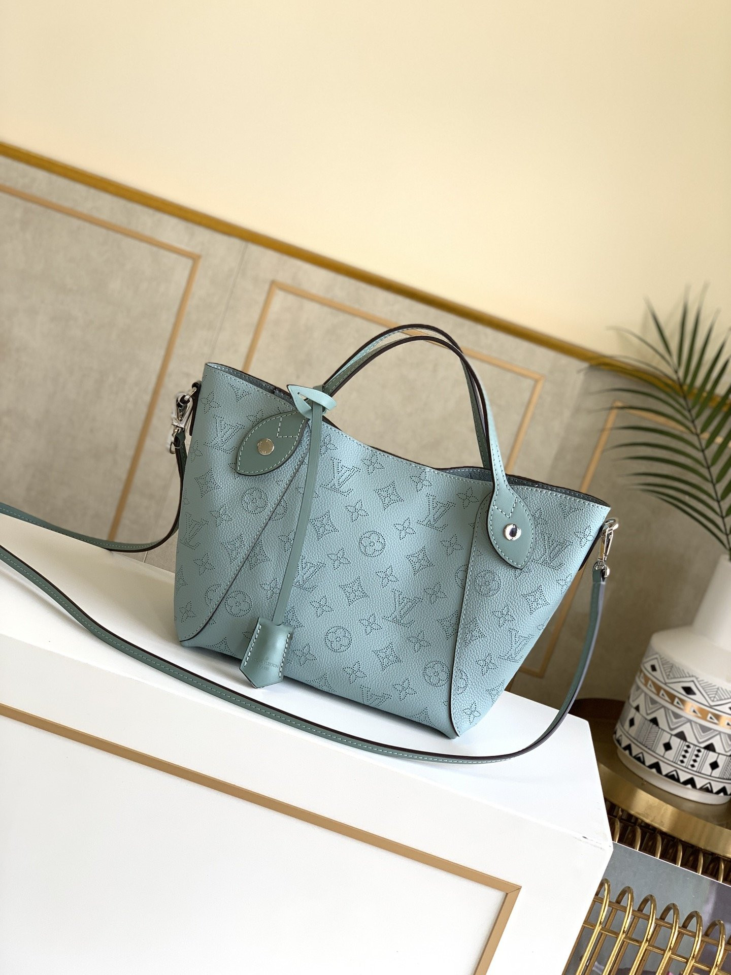 HOT SALE LOUIS VUITTON HINA PM