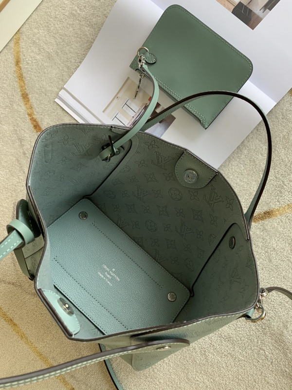 HOT SALE LOUIS VUITTON HINA PM