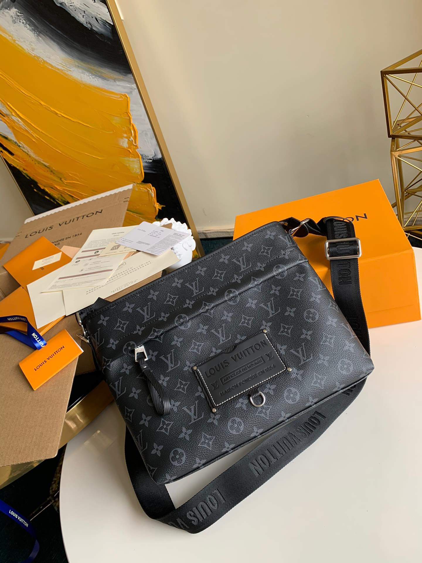 HOT SALE LOUIS VUITTON MESSENGER BAG