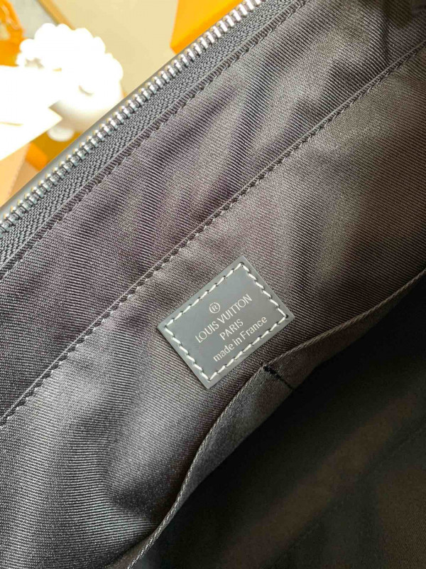 HOT SALE LOUIS VUITTON MESSENGER BAG