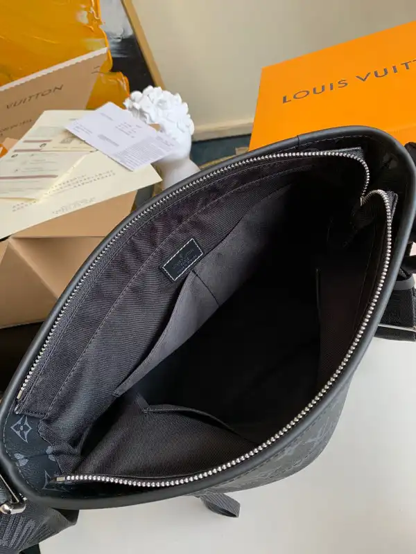 Frstbag ru LOUIS VUITTON MESSENGER BAG