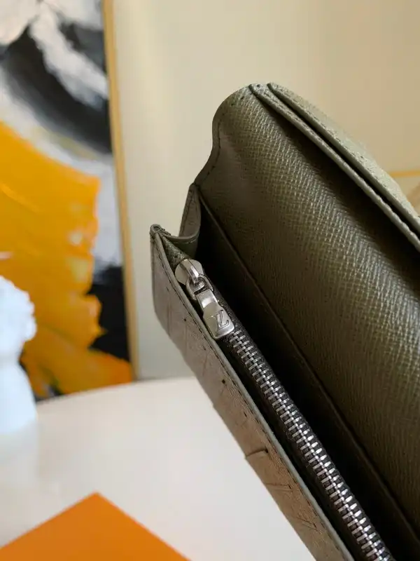 Frstbag ru LOUIS VUITTON BRAZZA WALLET