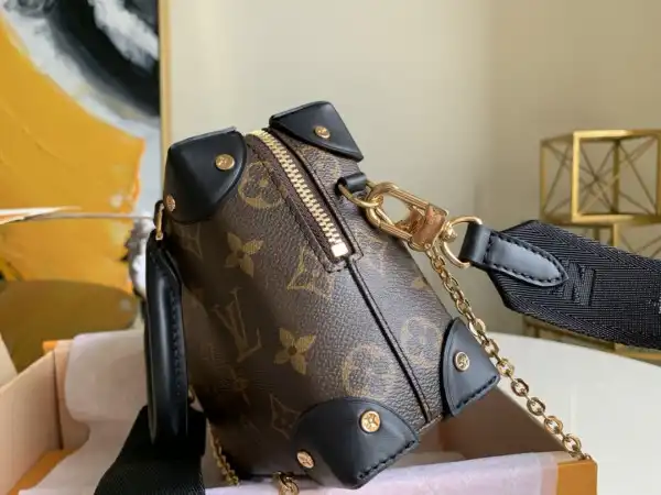 Cheap LOUIS VUITTON PETITE MALLE SOUPLE