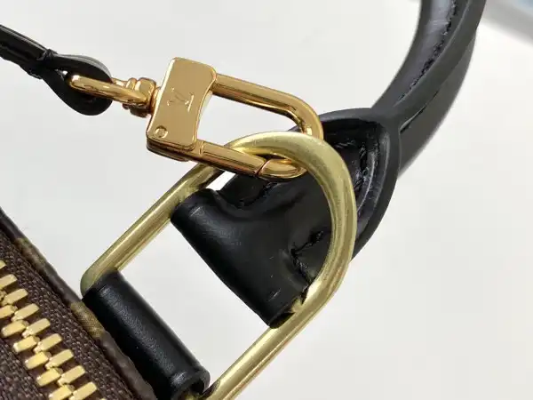 LOUIS VUITTON ALMA BB