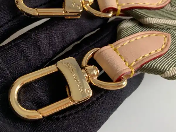 LOUIS VUITTON STRAP