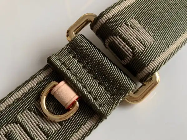 LOUIS VUITTON STRAP