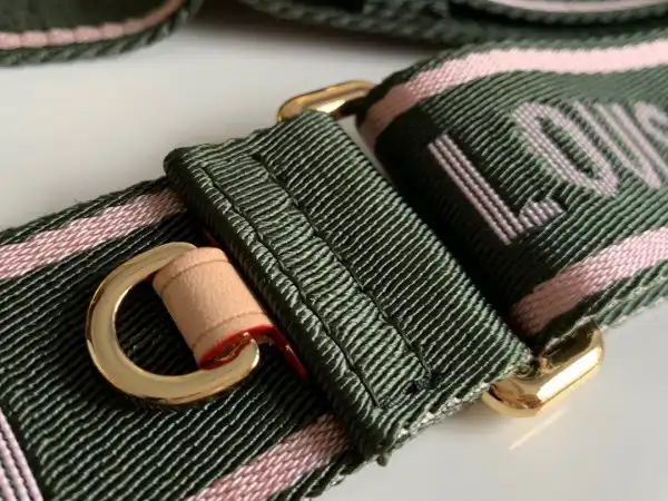 LOUIS VUITTON STRAP