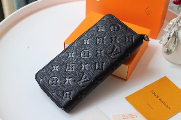 LOUIS VUITTON ZIPPY WALLET