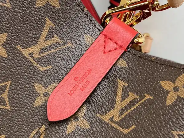 LOUIS VUITTON NÉONOÉ