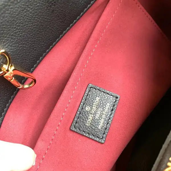 First bag ru LOUIS VUITTON MONTAIGNE MM