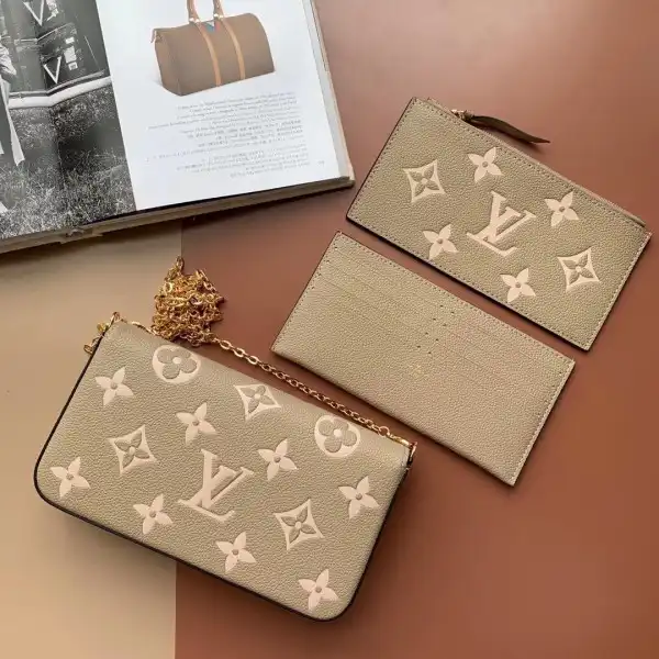 First bag ru LOUIS VUITTON POCHETTE FÉLICIE