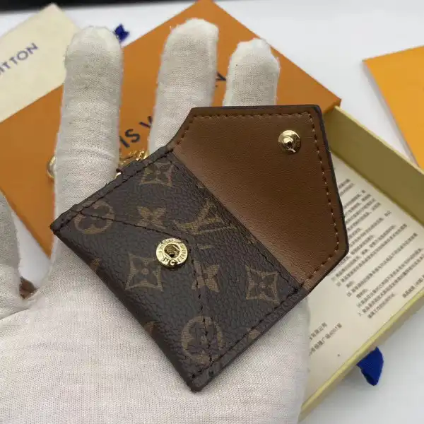 LOUIS VUITTON KIRIGAMI POUCH BAG CHARM AND KEY HOLDER