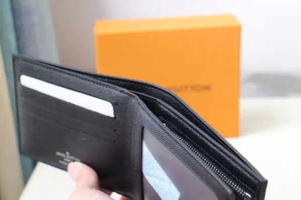 Affordable LOUIS VUITTON AMERIGO WALLET