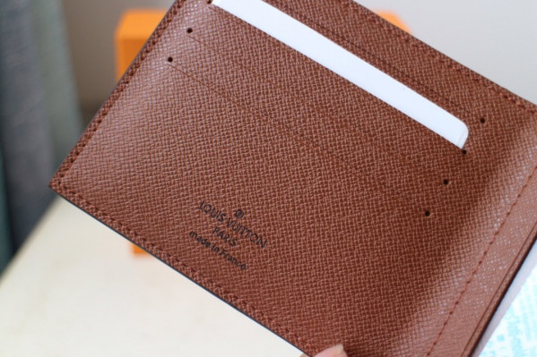 HOT SALE LOUIS VUITTON AMERIGO WALLET