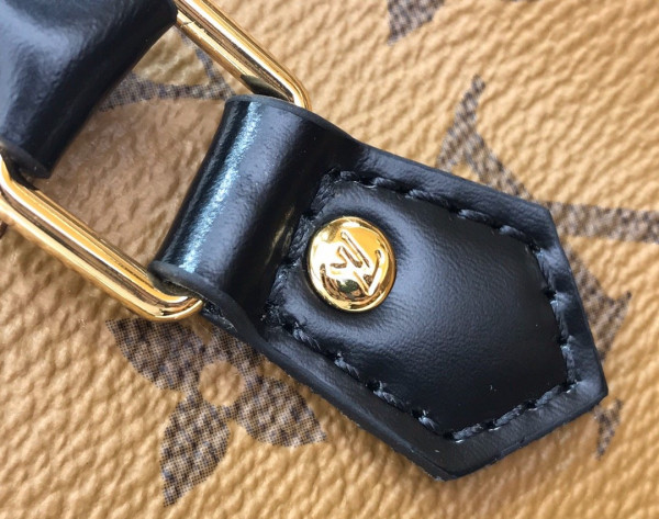 HOT SALE LOUIS VUITTON PETIT SAC PLAT