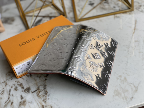 LOUIS VUITTON BRAZZA WALLET