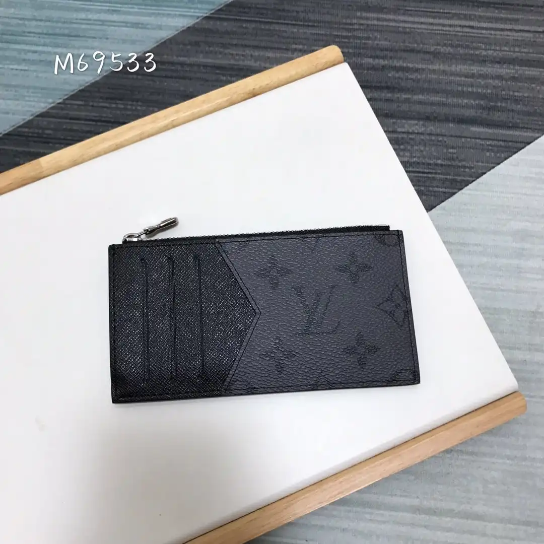 TO LOUIS VUITTON COIN CARD HOLDER