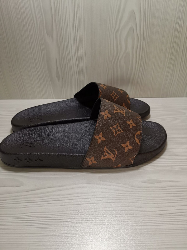 HOT SALE LOUIS VUITTON SLIPPERS