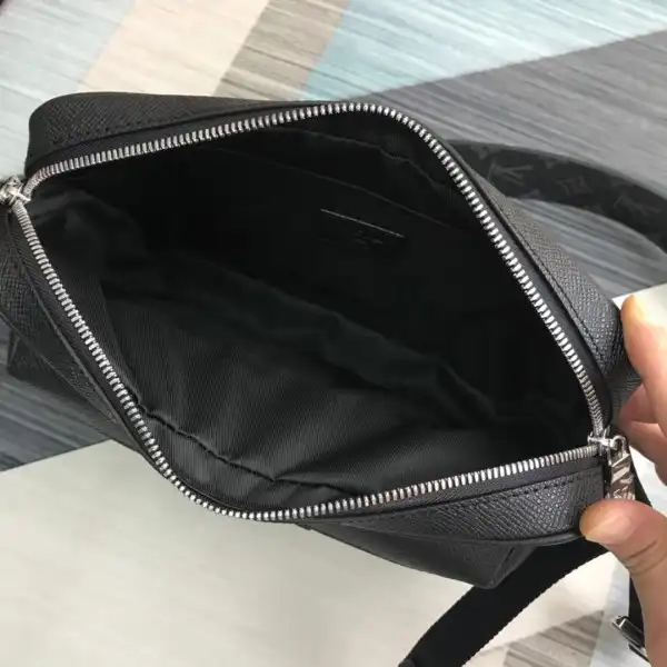 Aaa replica bags LOUIS VUITTON OUTDOOR MESSENGER