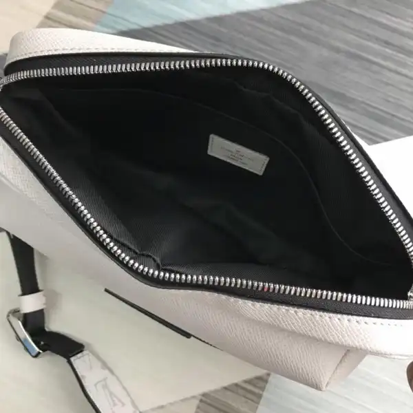 Cheap LOUIS VUITTON OUTDOOR MESSENGER