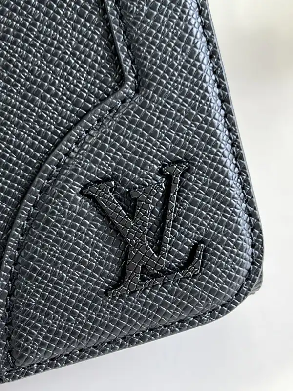 Aaa replica ru LOUIS VUITTON NEW FLAP MESSENGER