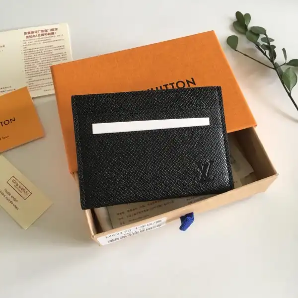 Affordable LOUIS VUITTON BANDOULIERE 50DOUBLE CARD HOLDER