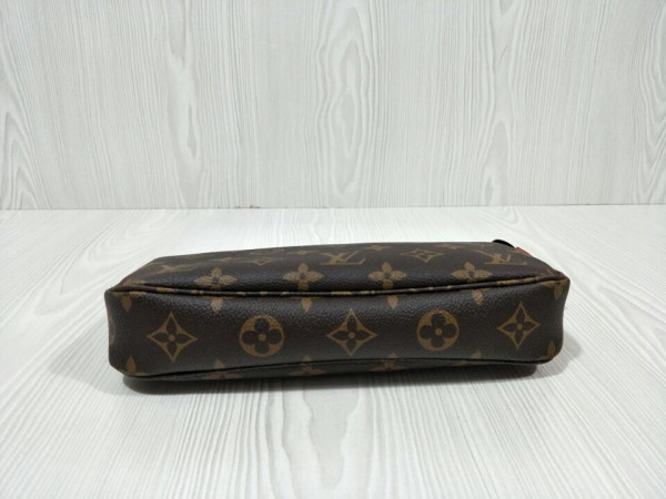 HOT SALE Louis Vuitton POCHETTE ACCESSOIRES