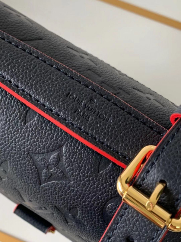 HOT SALE Louis Vuitton Pochette Metis