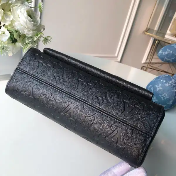 First bag ru LOUIS VUITTON VAVIN PM