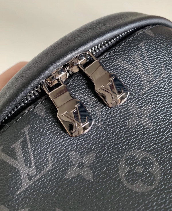 HOT SALE LOUIS VUITTON DISCOVERY BUMBAG