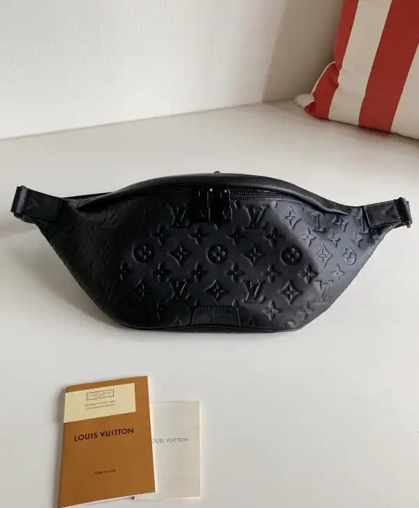 Frstbag ru LOUIS VUITTON DISCOVERY BUMBAG