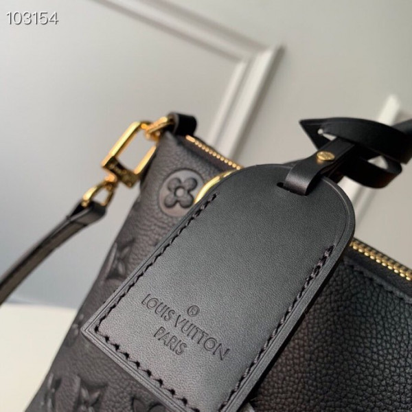 LOUIS VUITTON V TOTE MM