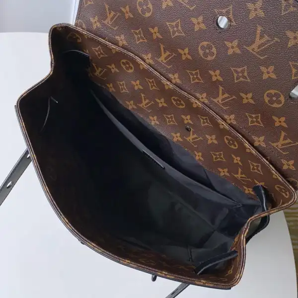 Frstbag ru LOUIS VUITTON STEAMER PM