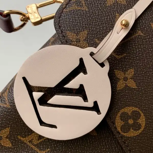 LOUIS VUITTON POCHETTE METIS