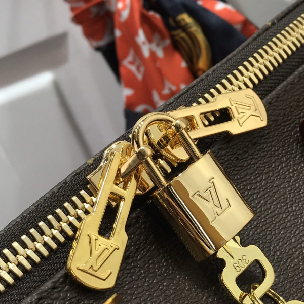 HOT SALE LOUIS VUITTON KEEPALL BANDOULIÈRE 50