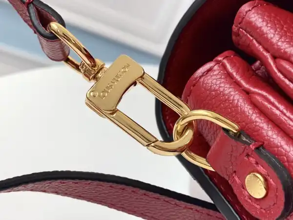 LOUIS VUITTON POCHETTE METIS