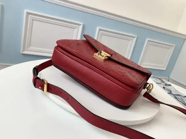 Frstbag ru LOUIS VUITTON POCHETTE METIS