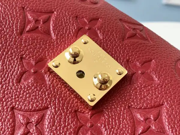 LOUIS VUITTON POCHETTE METIS